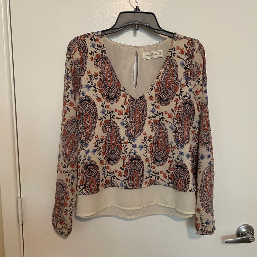 Abercrombie and Fitch paisley long sleeve top